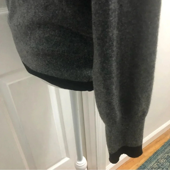 Gloria Sachs 100% Cashmere Vintage Button Crewneck Sweater Medium - Picture 6 of 9